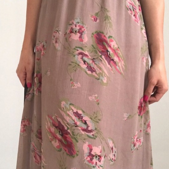 Floral Maxi Dress - Picture 4 of 5